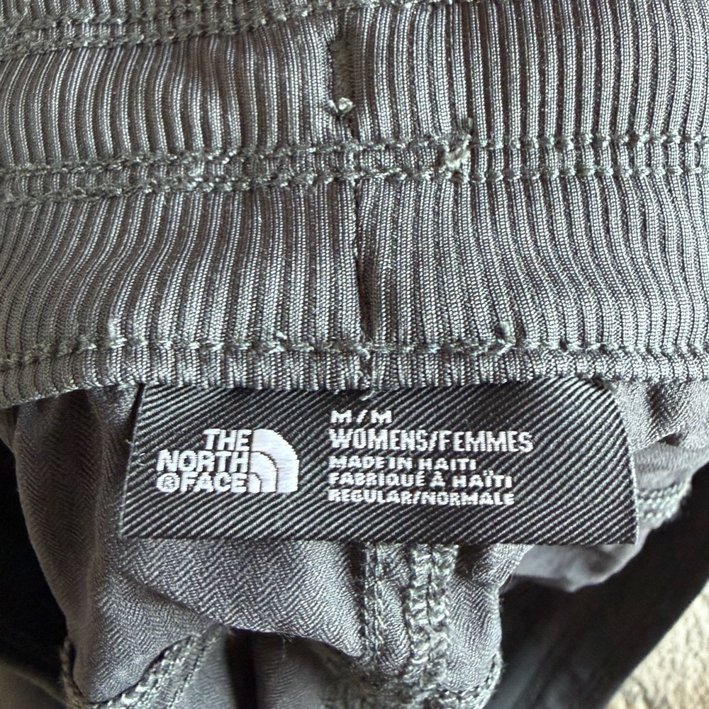 The North Face Women's Shorts - Gray - Picture 5 of 5